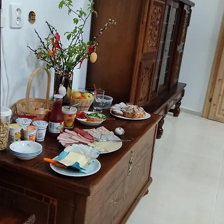 Jilova Tvrz Apartament *
