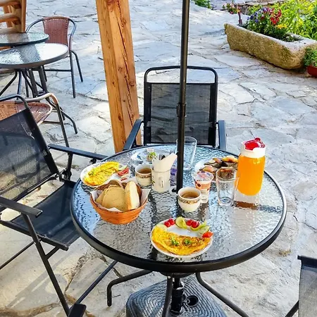 Jilova Tvrz Apartament *