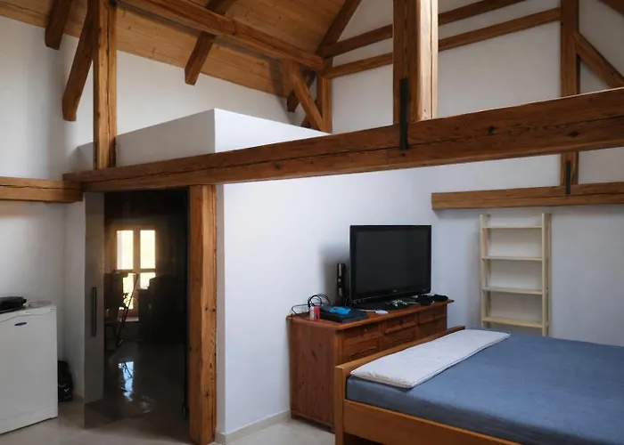 Jilova Tvrz * Рожмберк-над-Влтавой